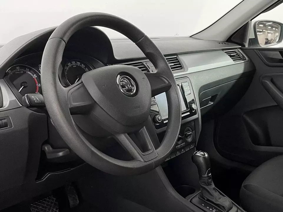 Skoda Rapid, фото №13