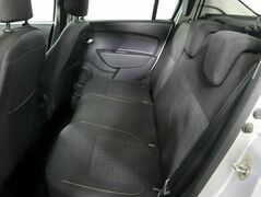 Renault Logan II, фото №9