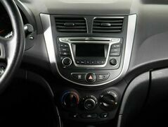Hyundai Solaris 1.4 Автомат, фото №8