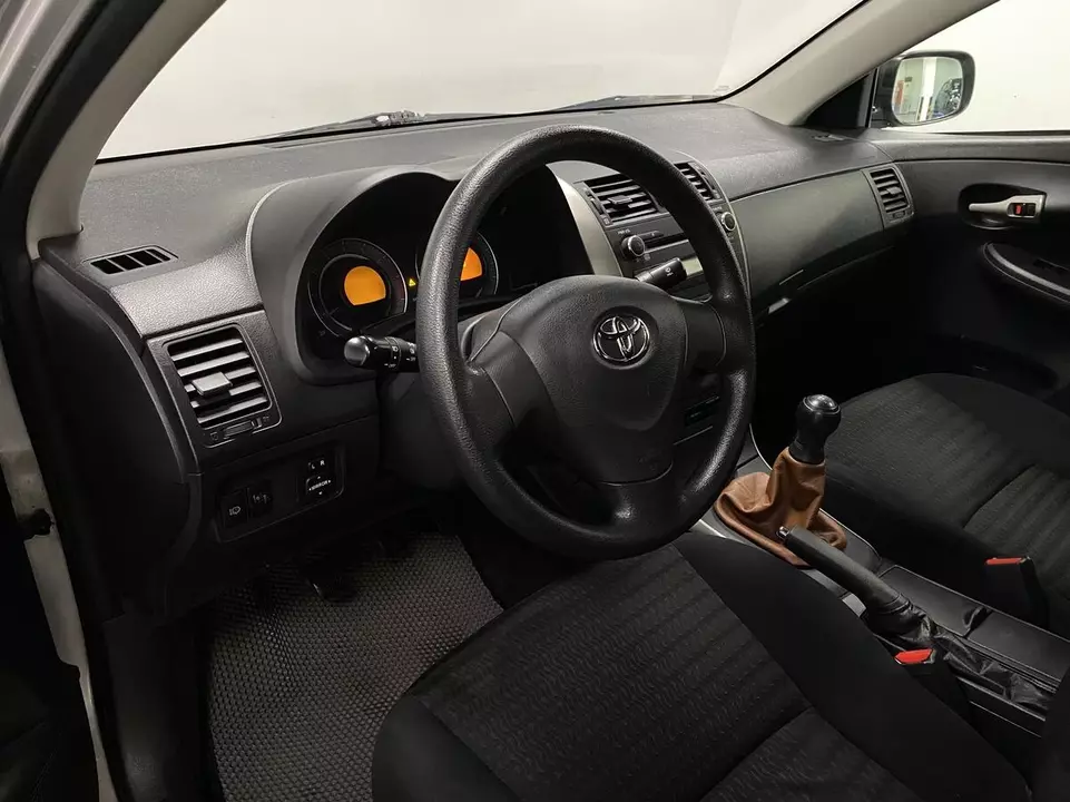 Toyota Corolla, фото №9