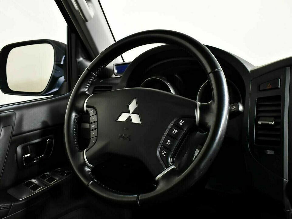 Mitsubishi Pajero IV, фото №6