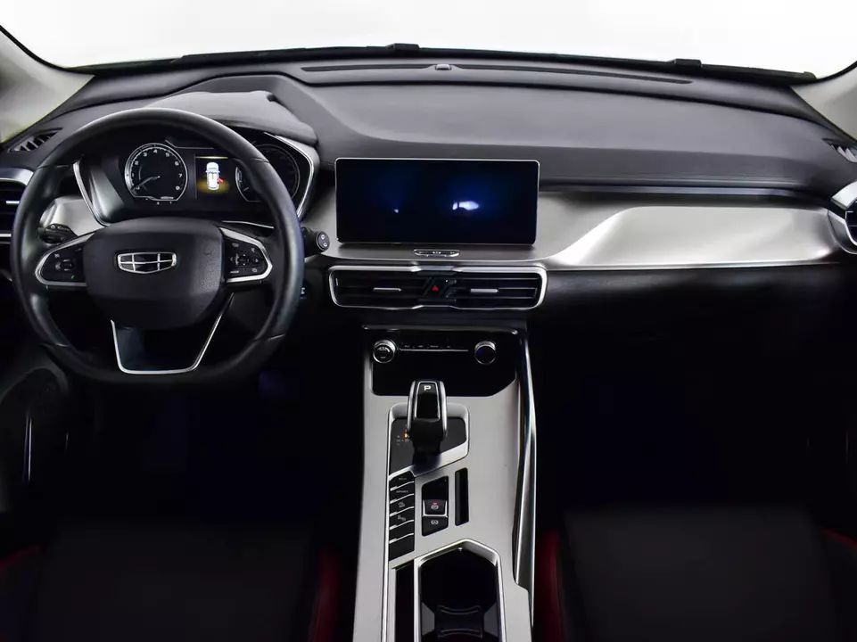 Geely Coolray, фото №12