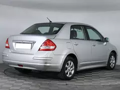Nissan Tiida, фото №5