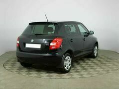 Skoda Fabia II Рестайлинг, фото №3