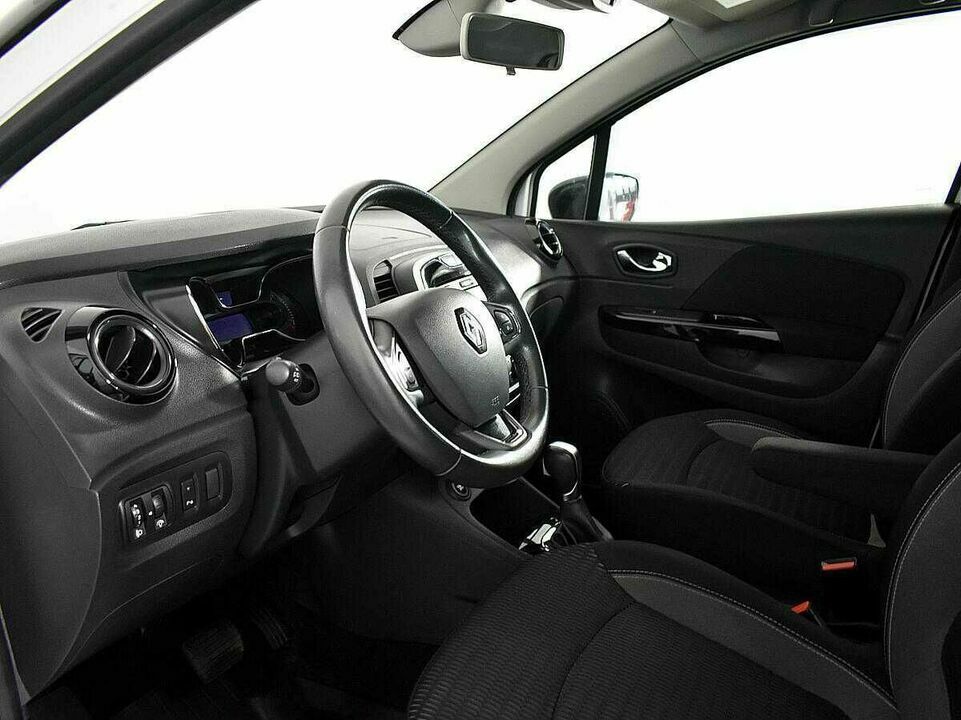 Renault kaptur cvt 2021 с пробегом 28 970 км, фото №4