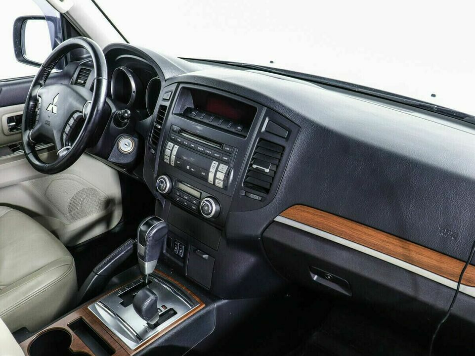 Mitsubishi Pajero IV, фото №5