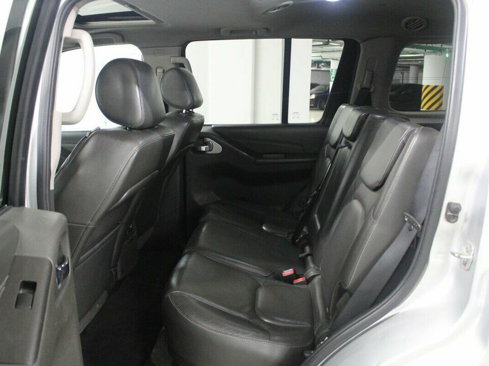 Nissan Pathfinder III Рестайлинг, фото №6