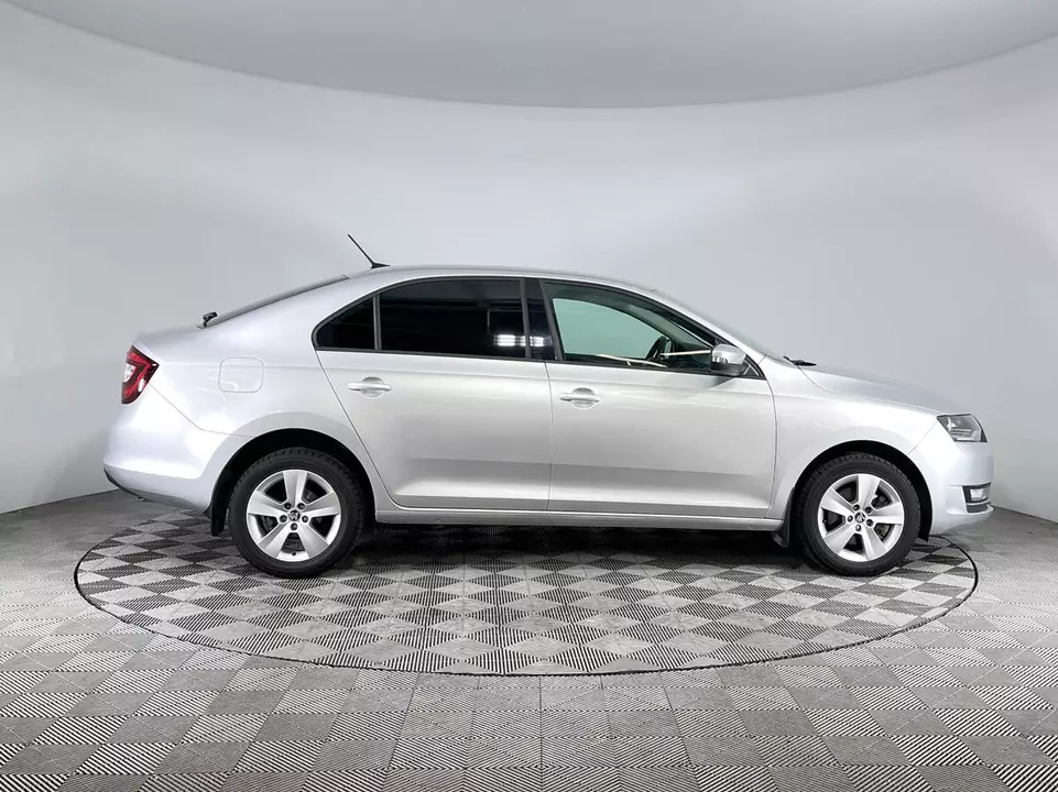 Skoda Rapid, фото №4