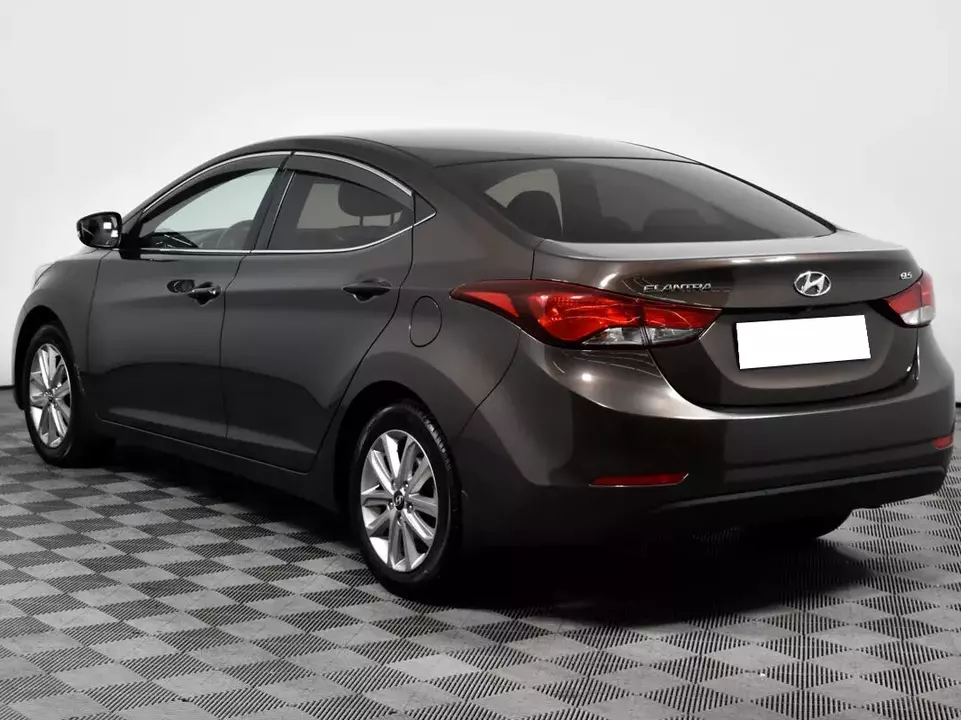 Hyundai Elantra, фото №7