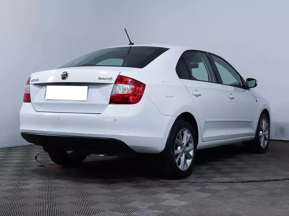 Skoda Rapid, фото №4