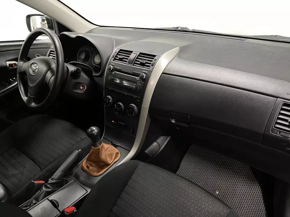 Toyota Corolla, фото №11