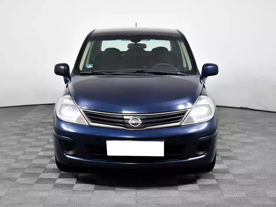 Nissan Tiida, фото №2