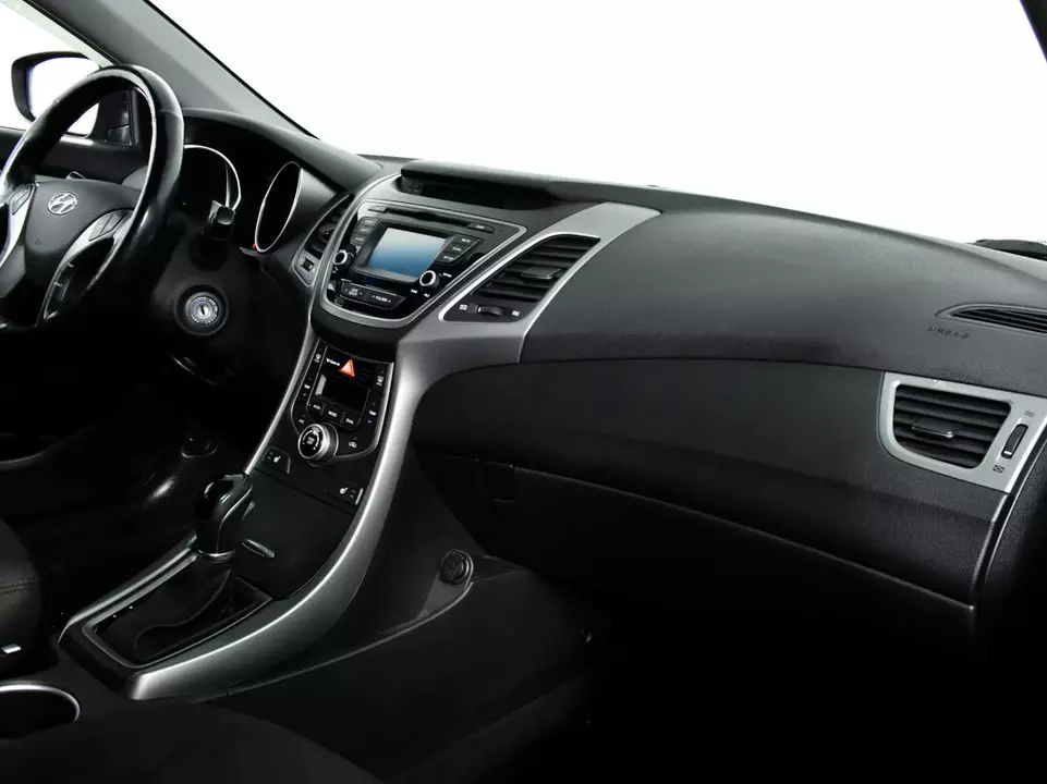 Hyundai Elantra, фото №9