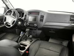 Mitsubishi Pajero IV Рестайлинг 1, фото №6