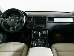 Volkswagen Touareg, фото №9