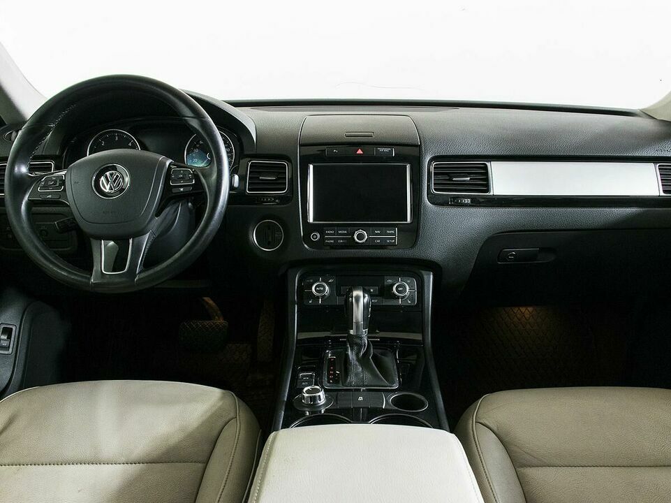 Volkswagen Touareg, фото №9
