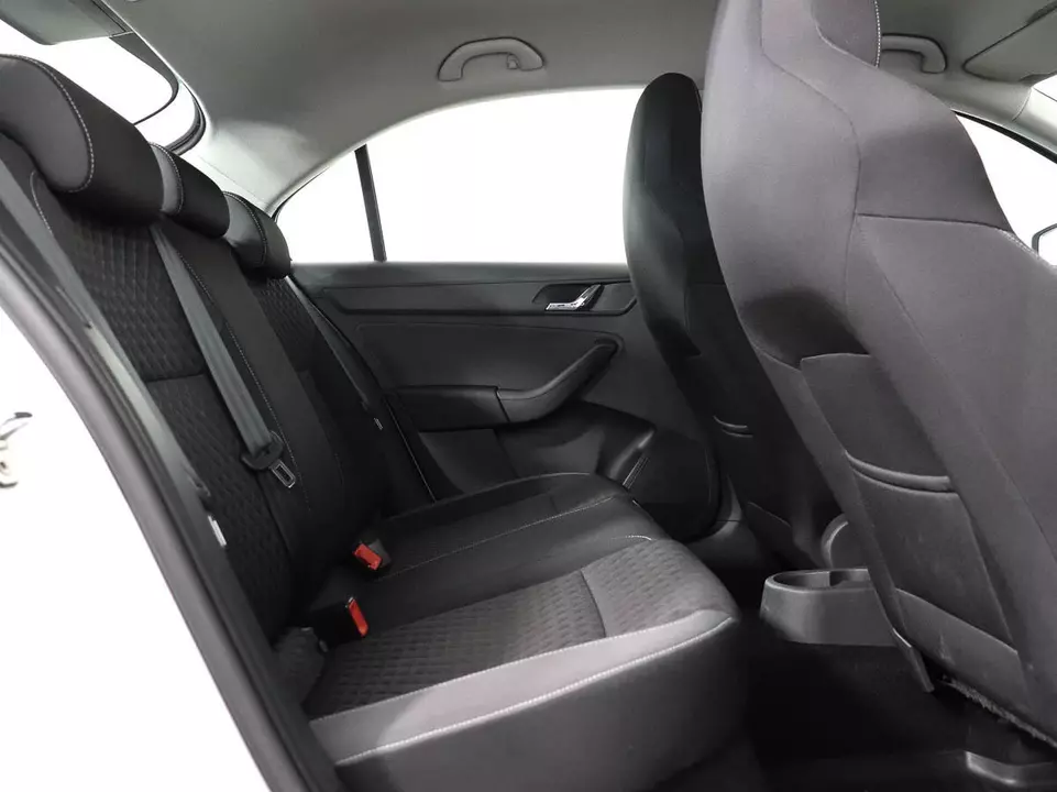 Skoda Rapid, фото №10