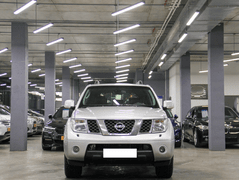 Nissan Pathfinder III, фото №2