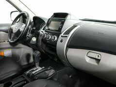 Mitsubishi Pajero Sport 2.5 Автомат, фото №6