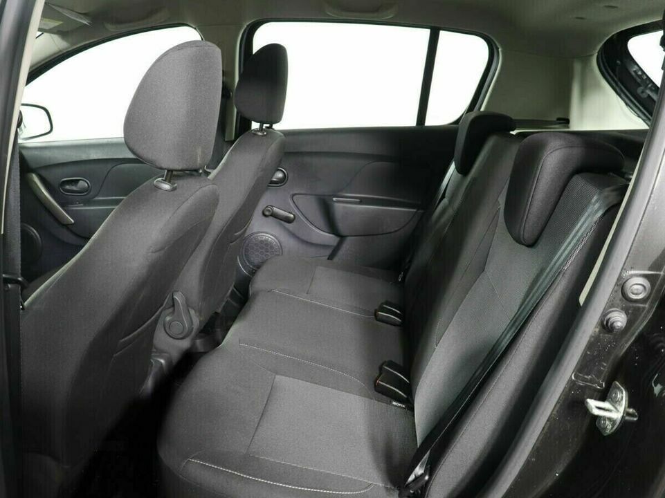 Renault Sandero II Рестайлинг, фото №9