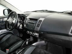 Mitsubishi Outlander, фото №7