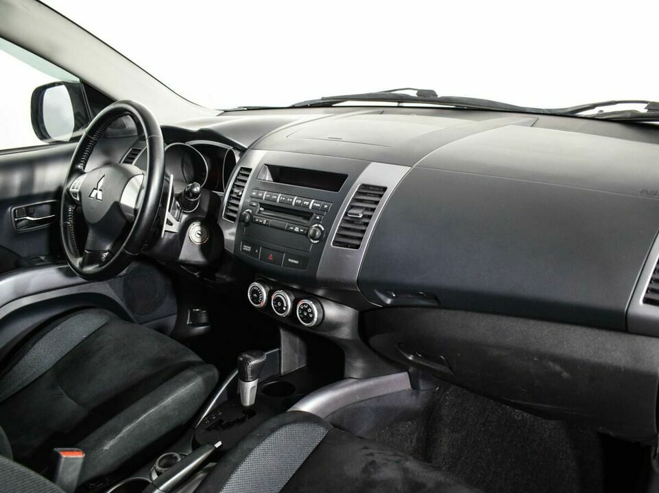 Mitsubishi Outlander, фото №7