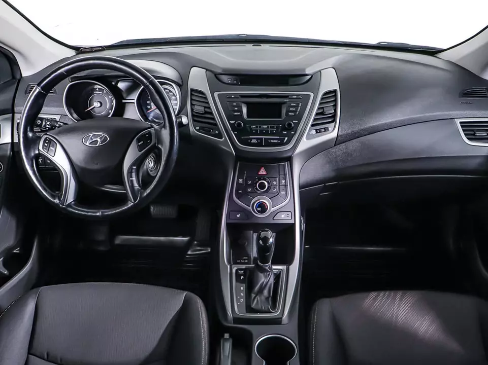 Hyundai Elantra, фото №13