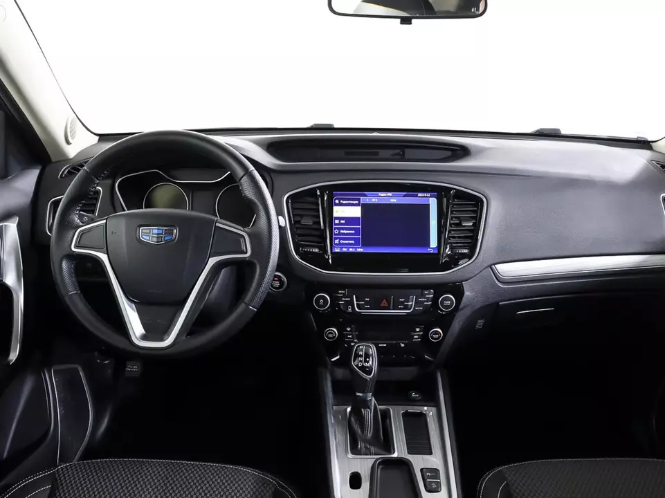 Geely Emgrand X7, фото №14