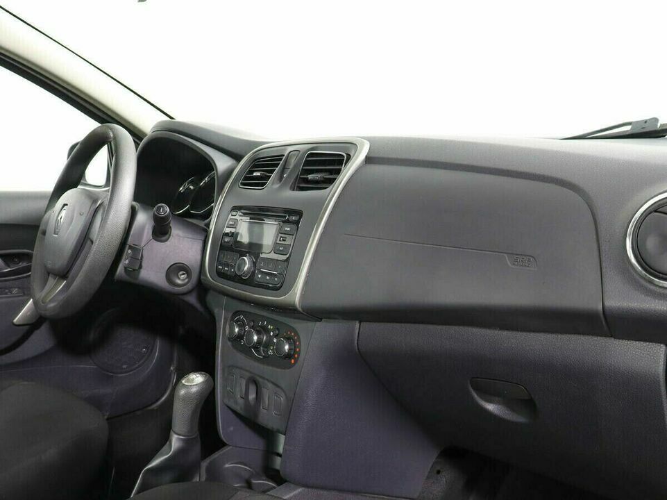 Renault Logan II, фото №8