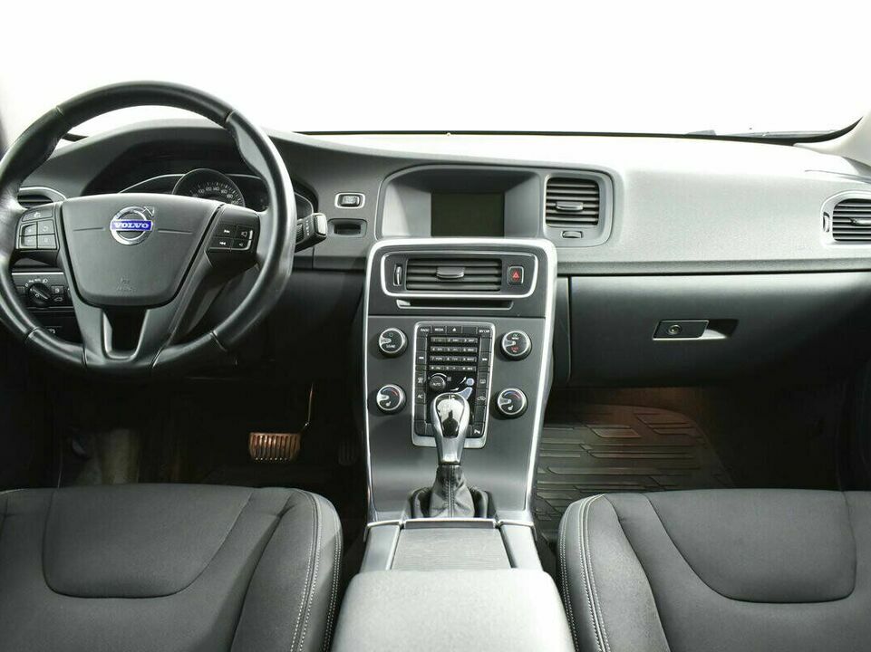 Volvo S60 II Рестайлинг, фото №5
