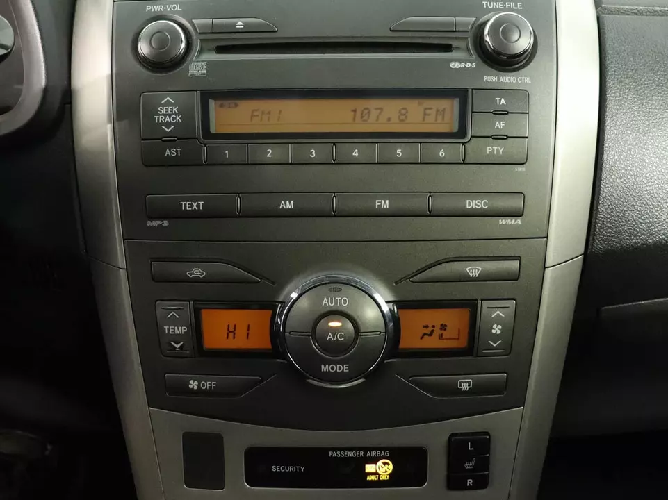 Toyota Corolla, фото №11
