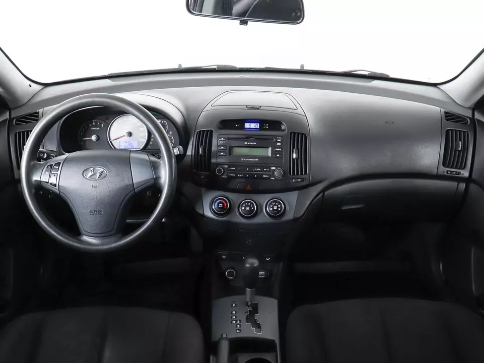 Hyundai Elantra, фото №11