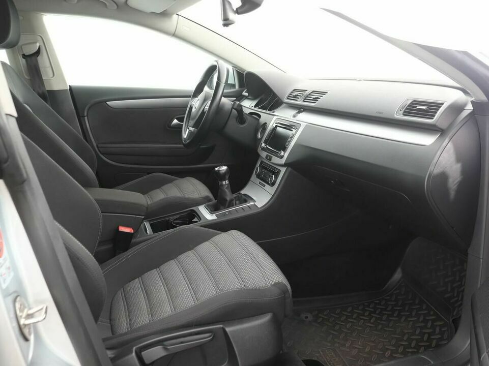 Volkswagen Passat CC, фото №9