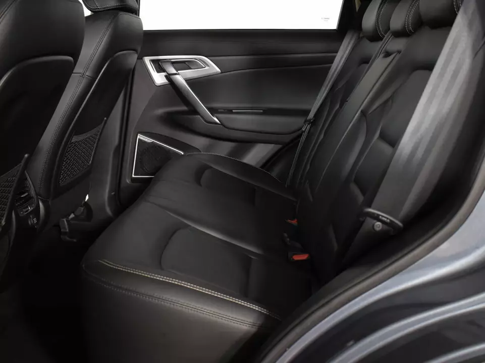 Geely Atlas, фото №10