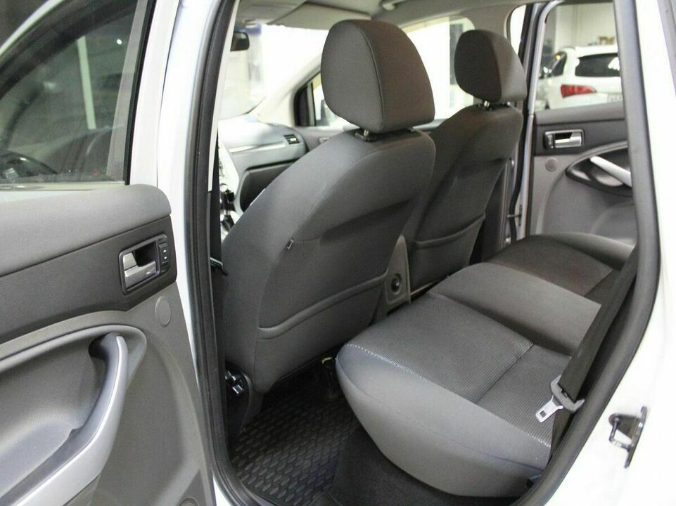 Ford Kuga, фото №7
