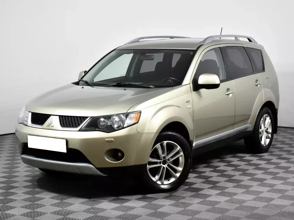 Mitsubishi Outlander, фото №1