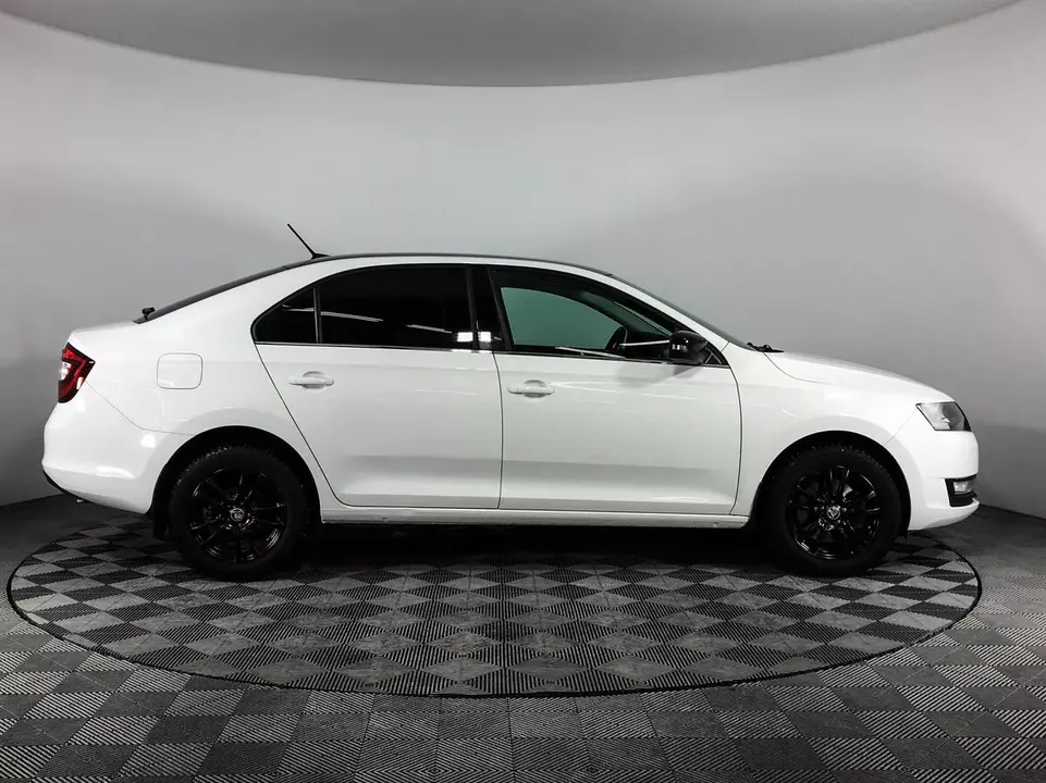 Skoda Rapid, фото №4