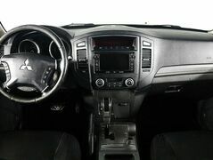 Mitsubishi Pajero IV Рестайлинг 1, фото №10