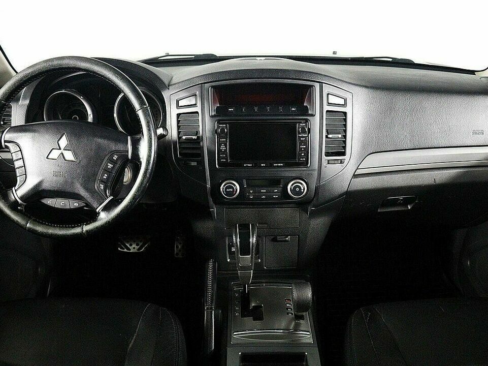Mitsubishi Pajero IV Рестайлинг 1, фото №10