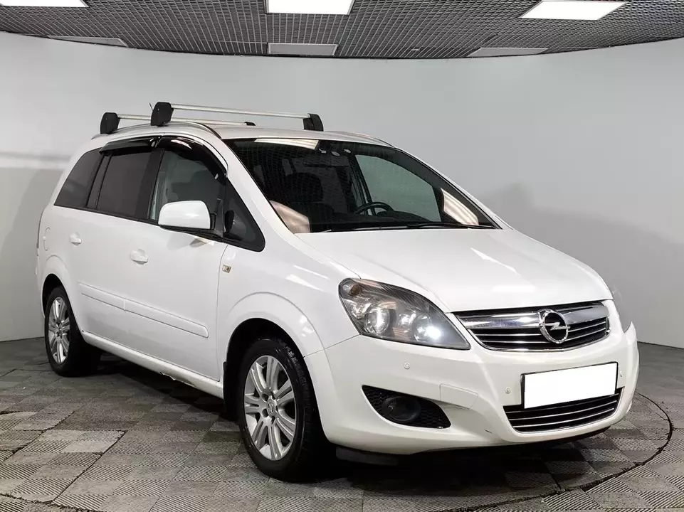 Opel Zafira, фото №3