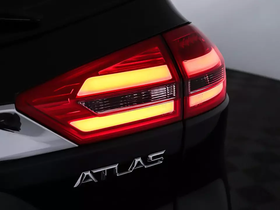 Geely Atlas, фото №21
