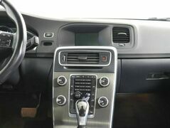 Volvo S60 II Рестайлинг, фото №10