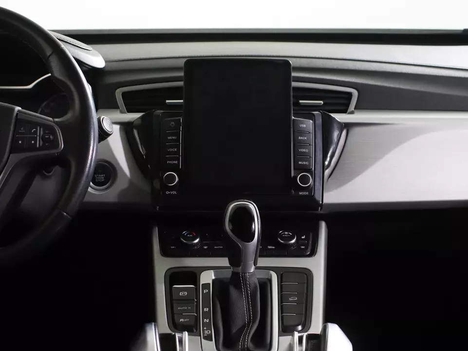 Geely Atlas, фото №13