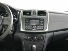 Renault Logan II, фото №6