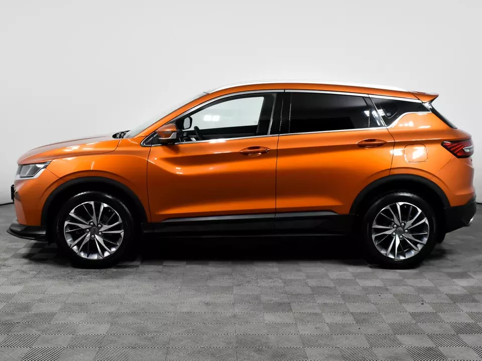 Geely Coolray, фото №8