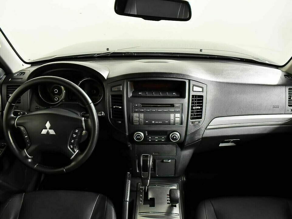 Mitsubishi Pajero IV, фото №6