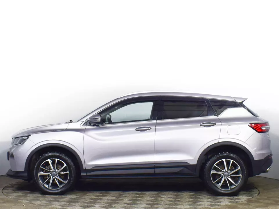 Geely Coolray, фото №8
