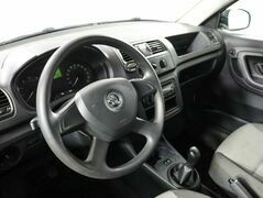 Skoda Fabia II Рестайлинг, фото №9