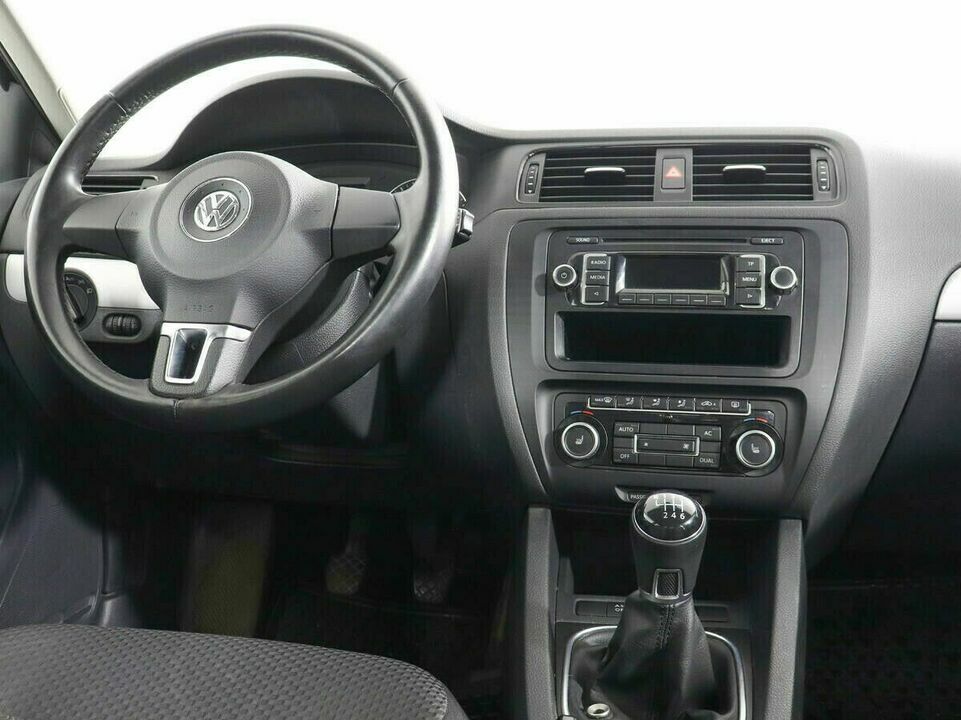 Volkswagen Jetta VI, фото №9