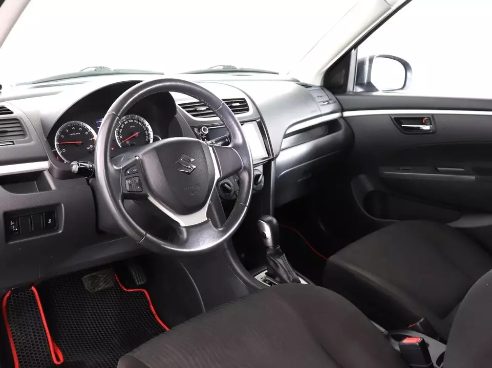 Suzuki Swift, фото №12